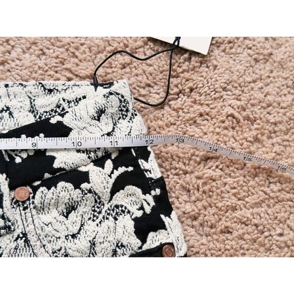 NWT 7 For All Mankind High Rise Skinny Jeans White Rose Jacquard 24 Feminine - Picture 9 of 9